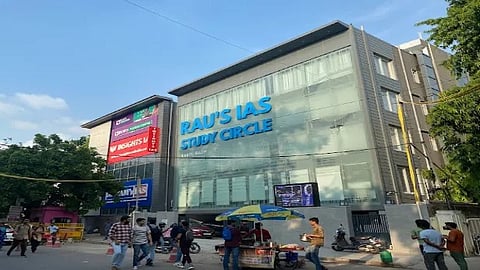 "നരക തുല്യമായ ജീവിതം"; ഡൽഹി കോച്ചിങ്ങ് സെൻ്റർ അപകടത്തിൽ ചീഫ് ജസ്റ്റിസിന് കത്തെഴുതി വിദ്യാർഥി