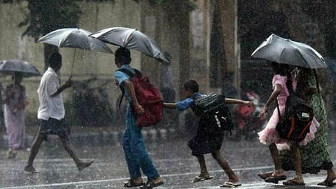 അതിതീവ്ര മഴ തുടരും; അഞ്ച് ജില്ലകളിൽ ഓറഞ്ച് അലേർട്ട്