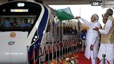 അഞ്ച് വർഷത്തിനുള്ളിൽ അവതരിപ്പിച്ചത് 100 വന്ദേ ഭാരത് ഉൾപ്പടെ 772 ട്രെയിനുകൾ; അശ്വിനി വൈഷ്ണവ്