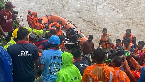 ചൂരൽമല ദുരന്തം: അഞ്ചാം ദിനം തെരച്ചില് അവസാനിപ്പിച്ചു; ഇന്ന് കണ്ടെടുത്തത് നാലു മൃതദേഹങ്ങള്