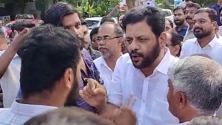 അനങ്ങാപ്പാറ ക്വാറി സന്ദർശനത്തിനെത്തിയ വി.കെ ശ്രീകണ്ഠനും പ്രദേശവാസികളും തമ്മിൽ തർക്കം