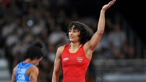 ചരിത്രം കുറിച്ച് വിനേഷ് ഫോഗട്ട്;
ഫൈനലിലെത്തുന്ന ആദ്യ ഇന്ത്യൻ വനിതാ ഗുസ്തി താരം