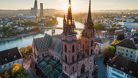 10 സെക്കൻ്റിൽ മൂന്ന് രാജ്യങ്ങൾ കണ്ടാലോ? അത്ഭുതങ്ങൾ ഒരുക്കി കാത്തിരിക്കുന്ന ബേസൽ നഗരത്തിലേക്ക് പോകാം...