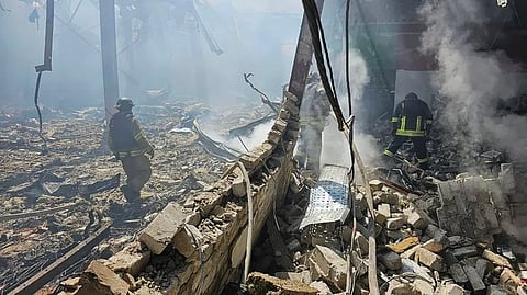 കസ്കില് നേരിട്ട തിരിച്ചടിക്ക് മറുപടി; യുക്രെയ്ന് സേനയെ അക്രമിച്ച് റഷ്യ