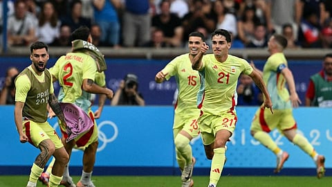 പാരിസിൽ സ്പാനിഷ് തങ്കം! ഒളിംപിക്സ് ഫുട്ബോൾ ഫൈനലിൽ
ഫ്രാൻസിനെ തകർത്ത് സ്പെയിൻ