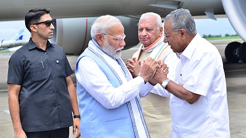 പ്രധാനമന്ത്രി നരേന്ദ്രമോദി വയനാട്ടിലെത്തി; ദുരന്ത ഭൂമി സന്ദർശിച്ച ശേഷം അവലോകന യോഗം