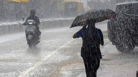 കേരളത്തിൽ വീണ്ടും മഴ: ജാഗ്രതാ നിർദേശവുമായി കേന്ദ്ര കാലാവസ്ഥാ വകുപ്പ്