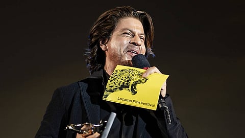 ലോകര്ണോ ഫിലിം ഫെസ്റ്റിവല്; കരിയര് അച്ചീവ്മെന്റ് പുരസ്കാരം ഏറ്റുവാങ്ങി ഷാരൂഖ് ഖാന്