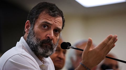 എന്തുകൊണ്ട് സെബി ചെയർപേഴ്സൺ രാജി വെക്കുന്നില്ല? നിക്ഷേപകരോട് ആര് മറുപടി പറയും? രൂക്ഷ വിമർശനവുമായി രാഹുൽ ഗാന്ധി