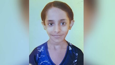 കഴുത്തിൽ ഷാൾ കുടുങ്ങി വിദ്യാർഥിനിക്ക് ദാരുണാന്ത്യം