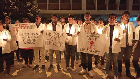 സുരക്ഷിതമായ തൊഴിലിടങ്ങൾ ആരോഗ്യ പ്രവർത്തകർക്ക് അന്യമാകുമ്പോൾ...