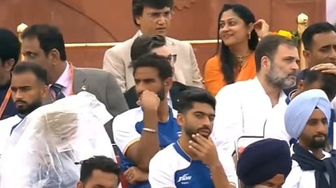 ചെങ്കോട്ടയില് ഒന്നാം നിരയില് രാഹുല് ഗാന്ധിയില്ല; സീറ്റ് കിട്ടിയത് ഒളിംപിക്സ് താരങ്ങള്ക്കൊപ്പം