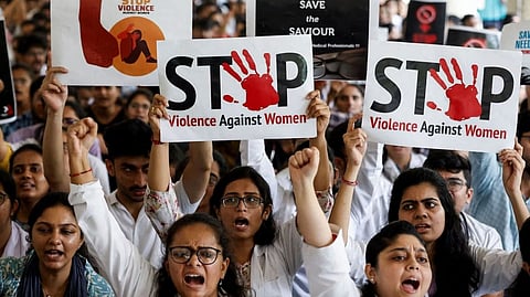 കൊല്ക്കത്തയിലെ ഡോക്ടറുടെ കൊലപാതകം; രാജ്യവ്യാപക പണിമുടക്കില് ഐഎംഎ ഉന്നയിക്കുന്ന 5 ആവശ്യങ്ങള്