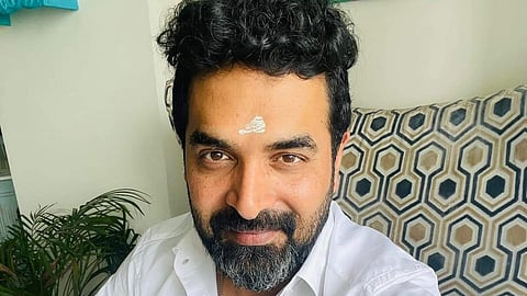 "എന്റെ നിഷ്കളങ്കയായ അമ്മയെ അപമാനിച്ചതില് ദുഃഖമുണ്ട്"; ഫേസ്ബുക്കിലെ അശ്ലീല കമന്റ്; സൈബർ പൊലീസിൽ പരാതി നൽകി ഗോപി സുന്ദർ