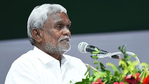 'സ്വന്തം ആളുകൾ വേദനിപ്പിച്ചു, പാർട്ടിയിൽ അസ്തിത്വമില്ല'; ജെഎംഎം വിടുന്നുവെന്ന് ചംപയ് സോറൻ