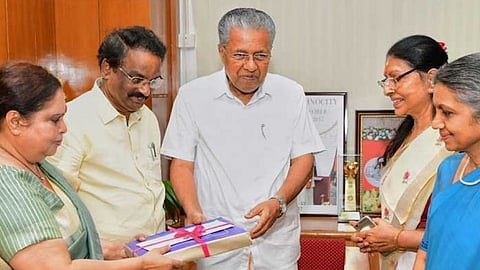 ''ആണത്തം എന്നാല് അക്രമവും അഹിംസയും അല്ലെന്ന് പഠിപ്പിക്കണം''; ഹേമ കമ്മിറ്റി റിപ്പോര്ട്ടിലെ ശുപാര്ശകള്