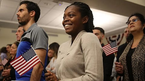 കുടുംബങ്ങളെ ഒരുമിച്ച് ജീവിക്കാൻ അനുവദിക്കുക ലക്ഷ്യം; പൗരന്മാരുടെ കുടിയേറ്റക്കാരായ പങ്കാളികൾക്ക് യുഎസ് പൗരത്വ പദ്ധതി