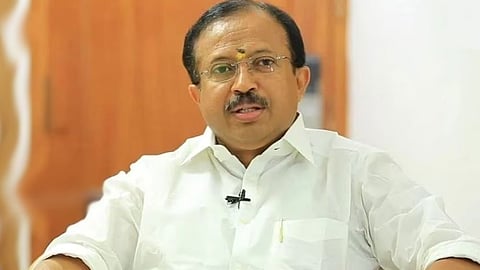 പോക്സോ കേസടക്കം റിപ്പോർട്ടിലുണ്ട്, ഗുരുതരമായ ലൈംഗിക കുറ്റകൃത്യങ്ങൾ
ഉണ്ടായിട്ടും നടപടി എടുത്തില്ല: വി. മുരളീധരൻ