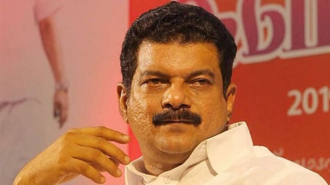 എസ്പി വൈകി, എംഎല്എ പിണങ്ങി; മലപ്പുറം ജില്ലാ പൊലീസ് മേധാവിക്കെതിരെ
വിമർശനവുമായി പി.വി. അൻവർ