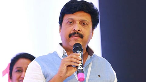 ഒന്നാം ക്ലാസ് മുതല് പരീക്ഷകള് നടത്തണം; കൂടുതൽ കുട്ടികൾ തോൽക്കുന്നത് പഠിപ്പിക്കൽ മോശമായതിനാല്: കെ.ബി. ഗണേഷ് കുമാർ