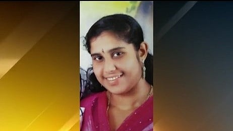 പെരുമ്പാവൂരിൽ വീട്ടമ്മ ജീവനൊടുക്കിയ സംഭവം: ഫോണിൽ നിന്ന് കണ്ടെത്തിയത് ലോൺ ആപ്പുകൾ ഉൾപ്പെടെ സംശയകരമായ 38 ആപ്പുകൾ