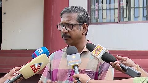 സ്ഥാനം ഒഴിയുന്നതാണ് ചലച്ചിത്ര അക്കാദമിക്കും രഞ്ജിത്തിനും നല്ലത്: മനോജ് കാന