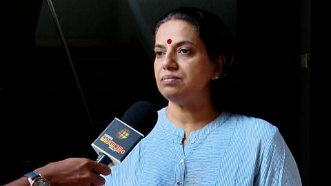 സിദ്ദീഖിന്റെയും രഞ്ജിത്തിന്റെയും രാജിയില് എല്ലാം അവസാനിക്കുന്നില്ല; കേസെടുക്കാൻ സർക്കാർ തയ്യാറാകണം: ജോളി ചിറയത്ത്