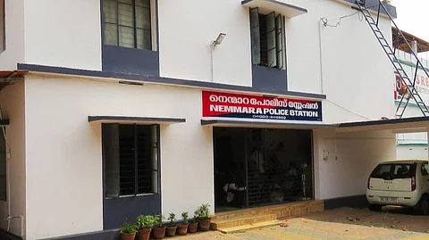 നെന്മാറയിൽ 17 കാരന് പൊലീസ് മർദനം; അന്വേഷണത്തിന് ഉത്തരവിട്ട് ജില്ലാ പൊലീസ് മേധാവി
