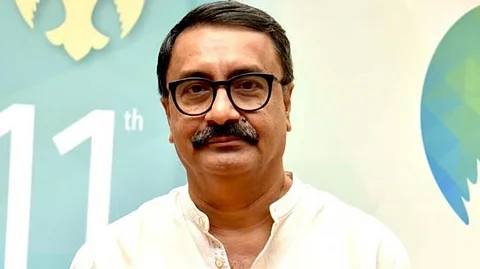 കഥ കേൾക്കാനെന്ന പേരിൽ വിളിച്ചുവരുത്തി ലൈംഗികമായി ഉപദ്രവിച്ചു; സംവിധായകൻ വി.കെ. പ്രകാശിനെതിരെ യുവകഥാകാരി