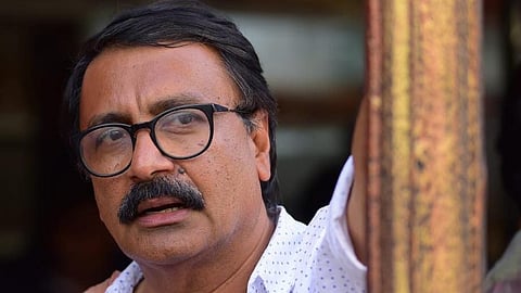 ലൈംഗികാതിക്രമ പരാതി: മുൻകൂർ ജാമ്യം തേടി വി. കെ. പ്രകാശ്