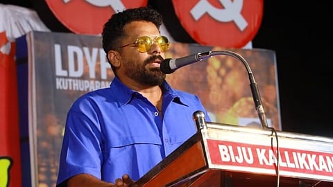 സജി ചെറിയാന് വകുപ്പ് ഒഴിയണം, സിനിമയെ പറ്റി ധാരണയുള്ളവർ മന്ത്രിസഭയിലുണ്ട്: ആഷിഖ് അബു