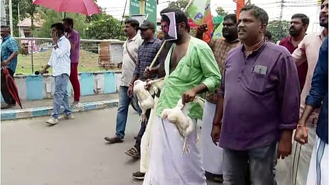 യുവമോർച്ചയുടെ പ്രതിഷേധം