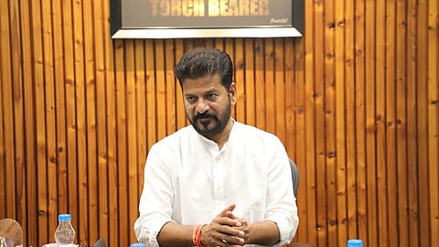 രേവന്ത് റെഡ്ഡിക്ക് സുപ്രീം കോടതിയുടെ വിമർശനം; പദവിക്ക് അനുസൃതമായ പ്രസ്താവനകൾ നടത്തണമെന്നും കോടതി