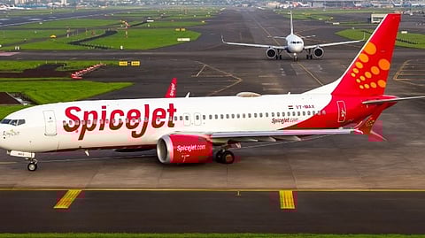 സർവീസുകൾ റദ്ദാക്കൽ, സാമ്പത്തിക പ്രതിസന്ധി, യാത്രക്കാരെ കയറ്റാനാകാത്ത പ്രശ്നം; സ്പൈസ്ജെറ്റിൻ്റെ പ്രവർത്തനം നിരീക്ഷിക്കാൻ ഡിജിസിഎ