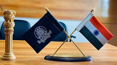 സംസ്ഥാനത്തെ ഐഎഎസ് തലപ്പത്ത് മാറ്റം; ബിശ്വനാഥ് സിൻഹയ്ക്കും ശ്രീറാം വെങ്കിട്ടരാമനും അധിക ചുമതല