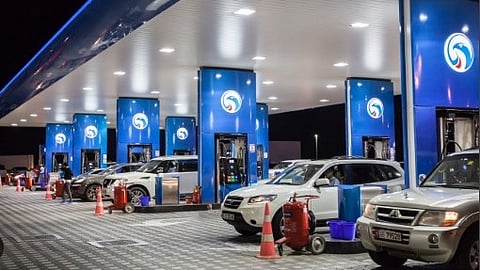 യുഎഇയിൽ ഇന്ന് മുതൽ ഇന്ധനവില കുറയും