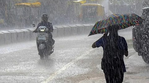 സംസ്ഥാനത്ത് അഞ്ച് ദിവസം ശക്തമായ മഴയ്ക്ക് സാധ്യത; അഞ്ച് ജില്ലകളിൽ യെല്ലോ അലേർട്ട്