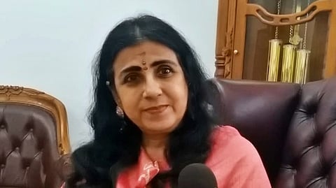 സ്ത്രീത്വത്തെ അധിക്ഷേപിച്ചെന്ന പരാതി; സിമി റോസ്ബെല് ജോണിനെ കോൺഗ്രസിൽ നിന്ന് പുറത്താക്കി