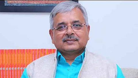 നിർമാണ പ്രവർത്തനം നടക്കുന്ന കെട്ടിടത്തിന് മുകളിൽ നിന്നും വീണ് മുതിർന്ന മാധ്യമ പ്രവർത്തകൻ ഉമേഷ് ഉപാധ്യായ അന്തരിച്ചു