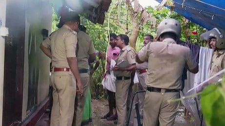 ചേർത്തല നവജാത ശിശുവിന്റെ കൊലപാതകം: അമ്മ ഒന്നാം പ്രതി, കുഞ്ഞിന്റെ പോസ്റ്റ്മോർട്ടം ഇന്ന്