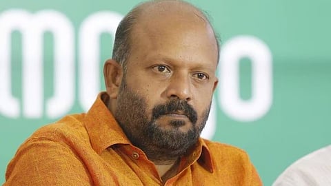 തൃശൂർ പൂരം കലക്കിയതില് രാഷ്ട്രീയ ഗൂഢാലോചന; അന്വേഷണ റിപ്പോർട്ട്
പറത്തുവിടണം; ആരോപണങ്ങളുമായി വി. എസ്. സുനില് കുമാർ