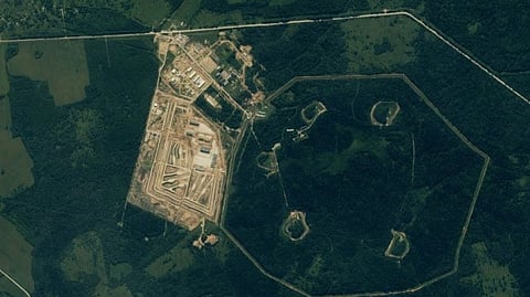 റഷ്യയുടെ ന്യൂക്ലിയര് മിസൈലുകള് സജ്ജം; വിന്യസിക്കാന് സാധ്യതയുള്ള സ്ഥലങ്ങള് കണ്ടെത്തിയതായി റിപ്പോര്ട്ട്