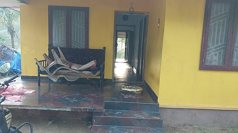 കണ്ണൂരില് ബിജെപി പ്രവർത്തകന്റെ വീടിന് മുന്നില് റീത്ത്; സംഭവം അർജുന് ആയങ്കി ജയിലില് നിന്നിറങ്ങിയതിന് പിന്നാലെ