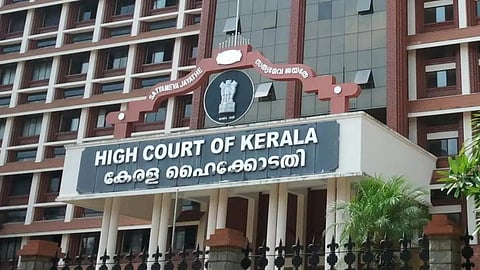 പി.വി. അൻവറിന്റെ ആരോപണം; പ്രത്യേക അന്വേഷണം ആവശ്യപ്പെട്ടുള്ള പൊതുതാല്പര്യ ഹർജി തള്ളി ഹൈക്കോടതി