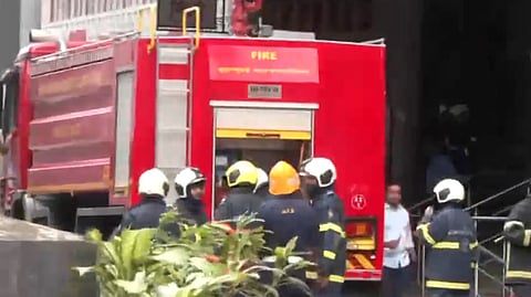 മുംബൈയിലെ ടൈംസ് ടവർ കെട്ടിടത്തിൽ വൻ തീപിടിത്തം