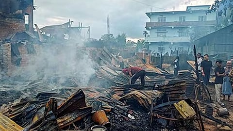 മണിപ്പൂരിൽ മുൻ മുഖ്യമന്ത്രിയുടെ വസതിക്കുനേരെ റോക്കറ്റ് ആക്രമണം; ഒരു മരണം