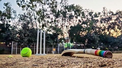 മോൺഫാൽകൺ നഗരത്തിൽ ക്രിക്കറ്റ് നിരോധിച്ച് പ്രതികാരം; ബംഗ്ലാദേശികളോട് പക തീർത്ത് മേയർ