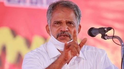 ആര്എസ്എസുമായി സംസാരിക്കാന് ഒരു പൊലീസുകാരനെ ദൂതനായി വിടുമോ? അത്രയ്ക്ക് വിവരദോഷിയല്ല മുഖ്യമന്ത്രി: എ. വിജയരാഘവന്