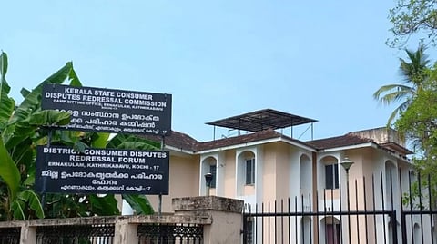 വാഗ്ദാനം ചെയ്ത പരിശീലനം നൽകിയില്ല; കോച്ചിങ് സ്ഥാപനത്തിന് 4.81 ലക്ഷം രൂപ പിഴ വിധിച്ച് ഉപഭോക്തൃ കോടതി