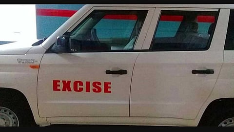 എക്സൈസ് സംഘത്തെ കണ്ട് ഭയന്ന് പുഴയിൽ ചാടി; 17 കാരനെ കാണാനില്ലെന്ന് പരാതി